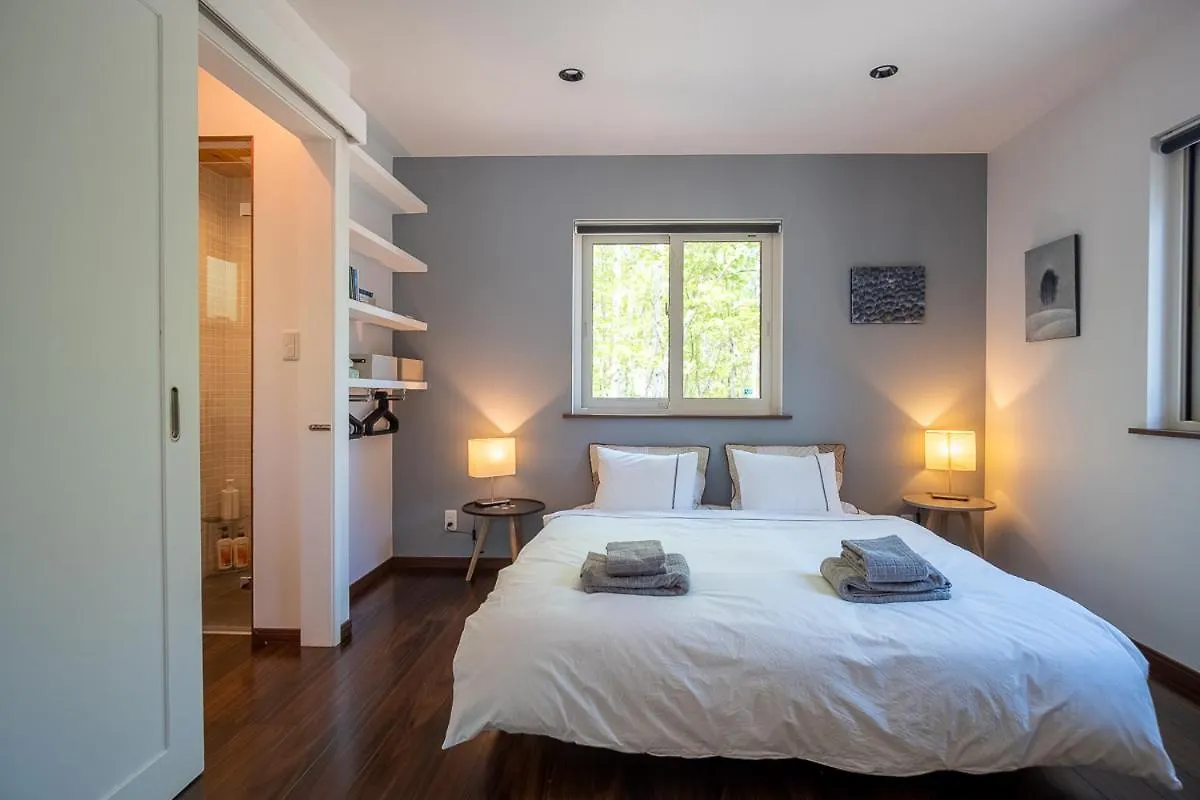 Forest Hideaway - Vacation Stay 09982V Niseko Guest house